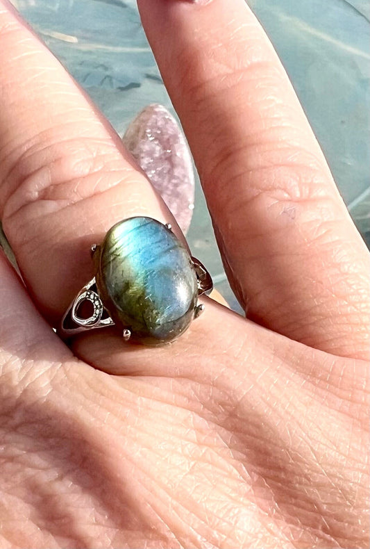 Labradorite White Bronze Ring